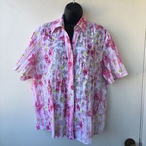 Sarah Bentley Buttoned Pink floral blouse Large